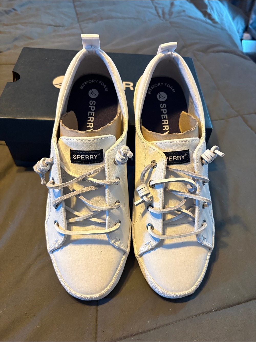 Sperry Women’s White Low-Top Lace-Up Sneakers